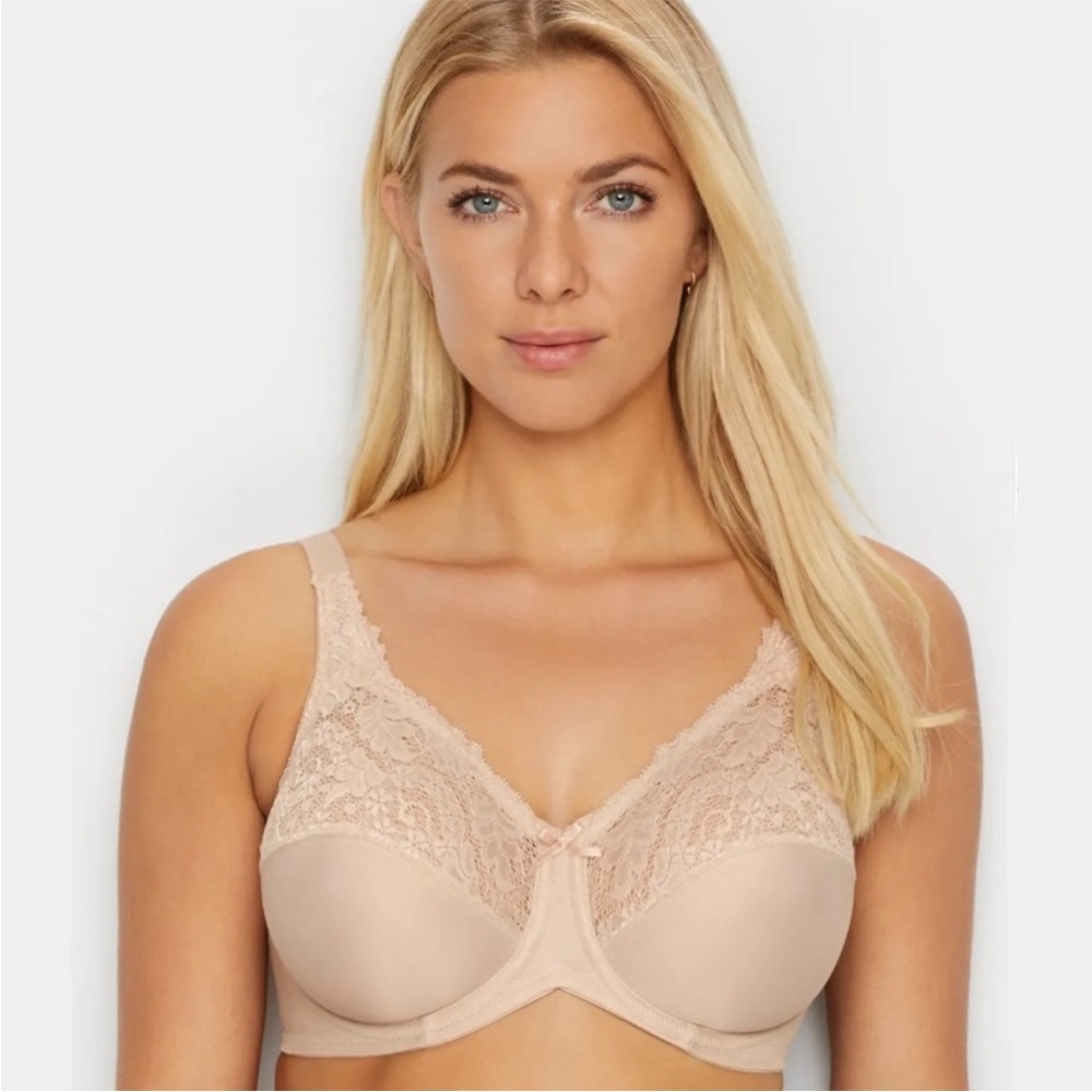 Lilyette by Bali Minimizer Underwire Bra Nude Size 40DDD NEW